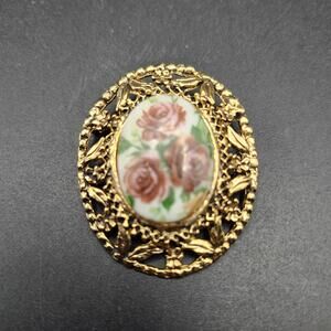Vintage Gold Tone Cameo Brooch Pin Oval Filigree Rose Floral Romantic 1.75x1.5